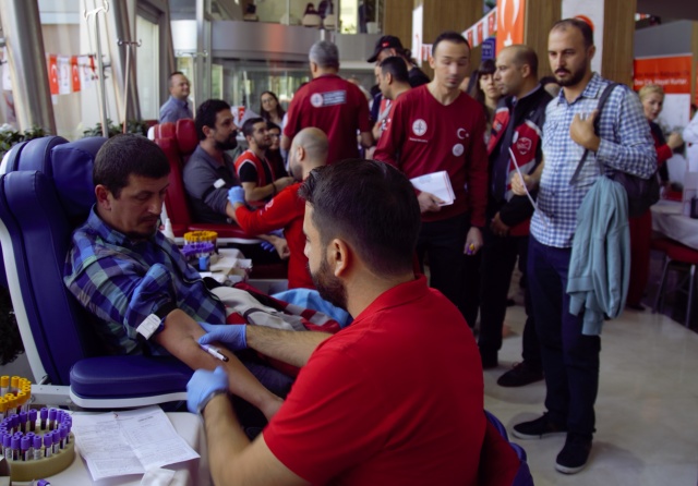 Gaziosmanpaşa Hastanesi'nden ses getiren proje: İyilik için İLİK bağışla