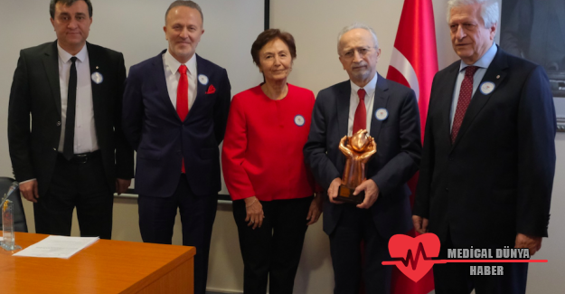 Türk Kalp Vakfı Özel Ödülü YYÜ Gaziosmanpaşa Hastanesi'nden Doç Dr Mehmet Balkanay’ın   