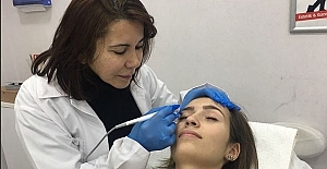 Hayata küstüren ergenlik sivilcesi